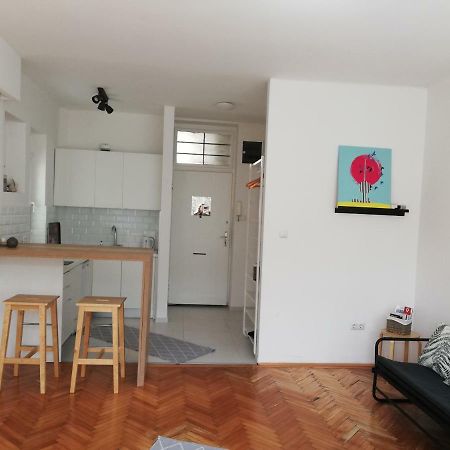 Bright & Stylish Studio Home, Superbly Located 塞拉耶佛 外观 照片