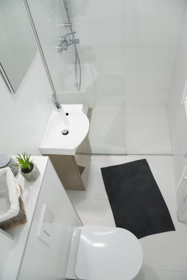 Bright & Stylish Studio Home, Superbly Located 塞拉耶佛 外观 照片