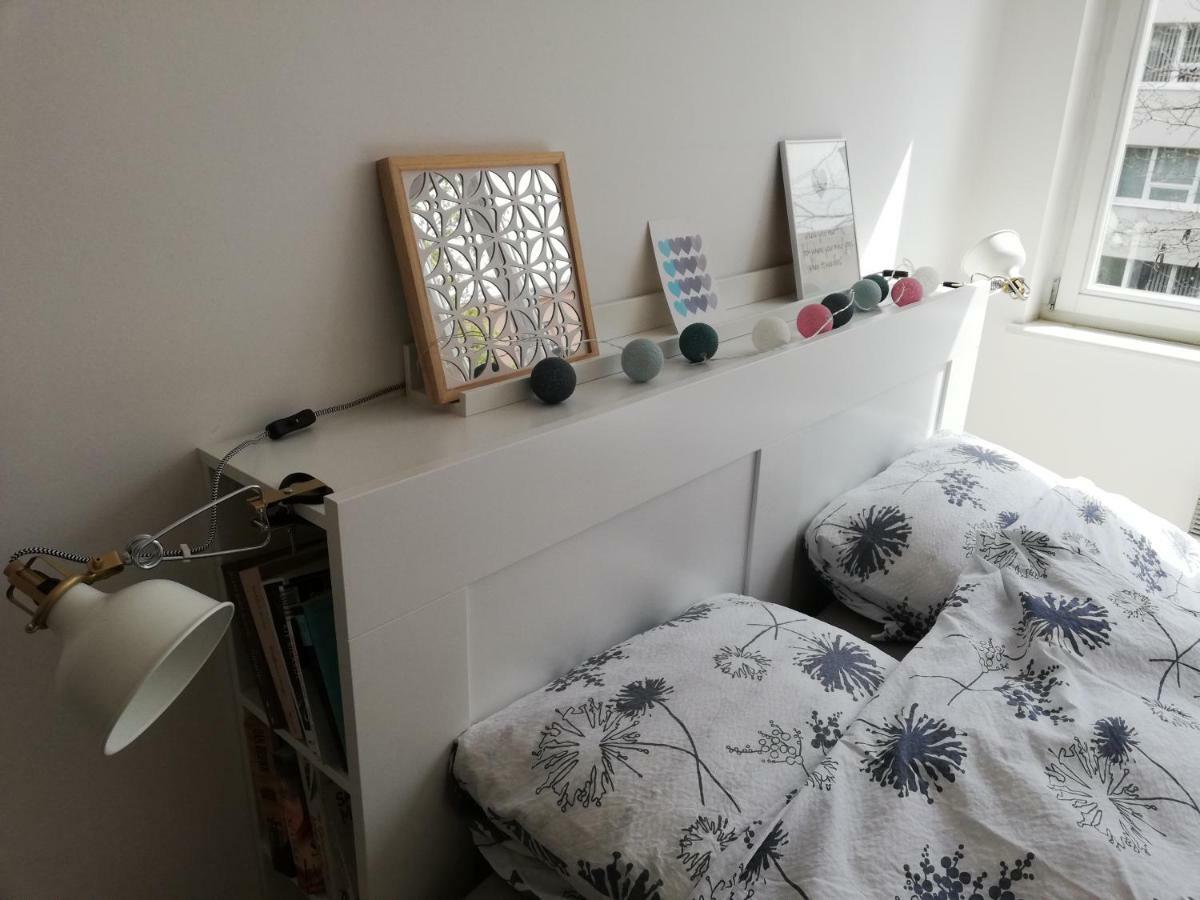 Bright & Stylish Studio Home, Superbly Located 塞拉耶佛 外观 照片